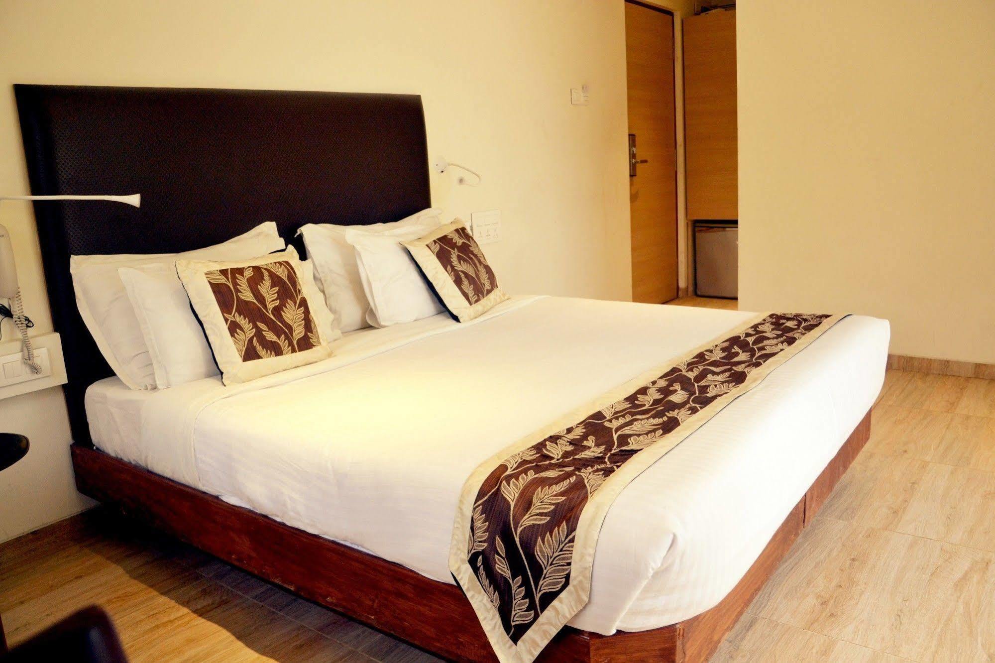 Hotel Atlantic Bombay