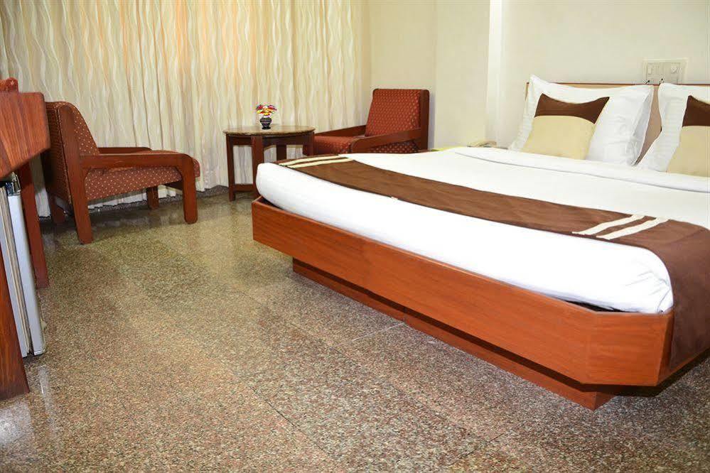 Hotel Atlantic Bombay